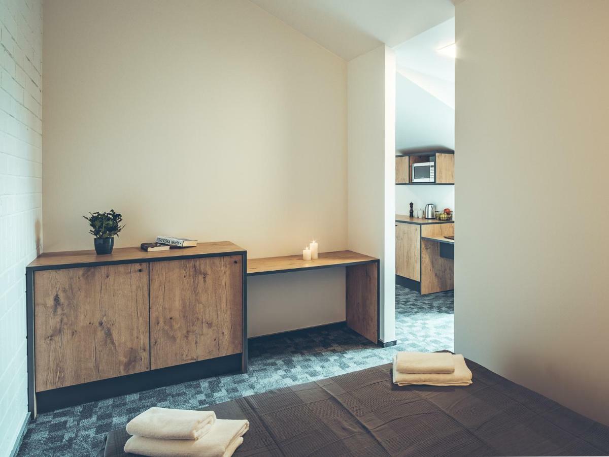 Self Check-In Hotel Railway Apartments Vilnius Exterior photo